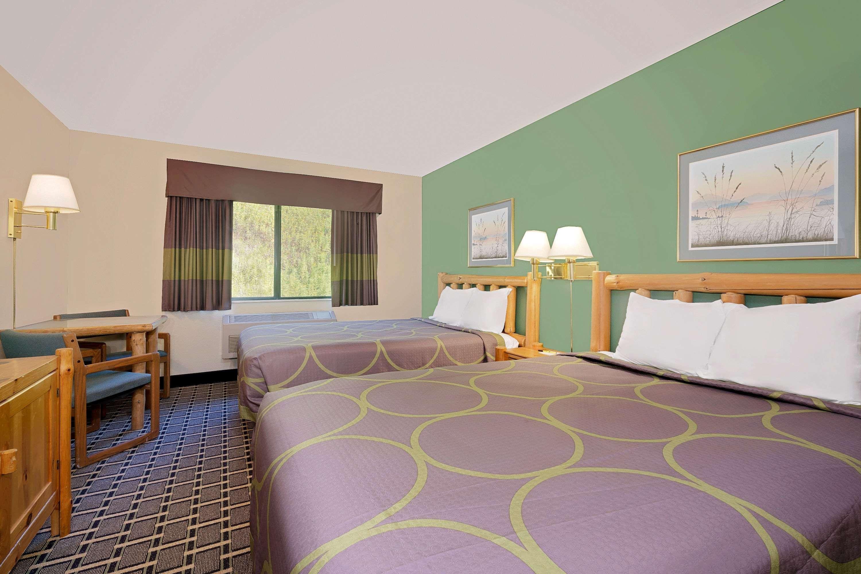 Hotel Super 8 By Wyndham Cloquet Exterior foto